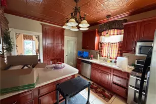 311 N 5th St, Youngwood, PA 15697 - Photo 7