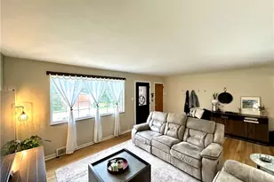 5700 Goodnow St, Aliquippa, PA 15001 - Photo 5