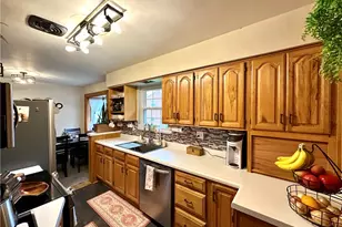 5700 Goodnow St, Aliquippa, PA 15001 - Photo 9