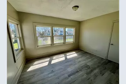 225-227 E Garfield Ave, New Castle, PA 16105 - Photo 7