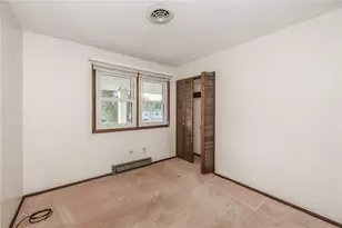 910 Country Ln, White Township, PA 15701 - Photo 17