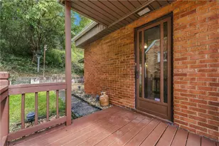 1045 Broughton Rd, South Park, PA 15236 - Photo 35