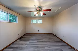 486 Woodlawn, Hempfield Township, PA 15644 - Photo 25