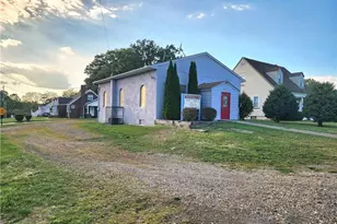1512 Jackson Ave, New Castle, PA 16101 - Photo 3