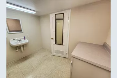 1512 Jackson Ave, New Castle, PA 16101 - Photo 27