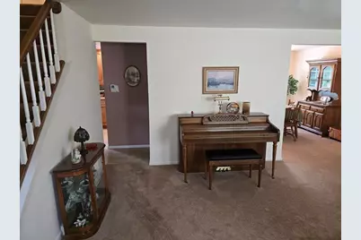 419 Parkridge Drive, Bethel Park, PA 15102 - Photo 7