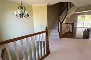 106 Village Ct, Ohio Township, PA 15143 - Photo 7