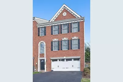 106 Village Ct, Ohio Township, PA 15143 - Photo 1