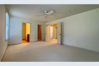 106 Village Ct, Ohio Township, PA 15143 - Photo 19