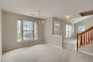 724 Spencer Woods Dr, Pittsburgh, PA 15116 - Photo 13