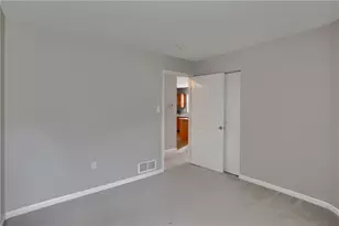 724 Spencer Woods Dr, Pittsburgh, PA 15116 - Photo 37
