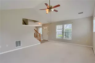 724 Spencer Woods Dr, Pittsburgh, PA 15116 - Photo 11