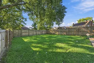 302 Duke Ln, Monroeville, PA 15146 - Photo 15