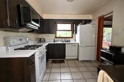 319 High St, Elizabeth Twp/Boro, PA 15037 - Photo 3