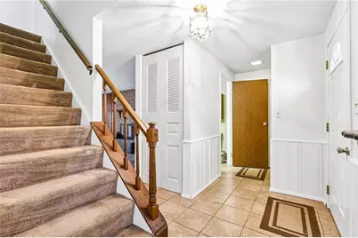 134 Peridot Dr, Verona, PA 15147 - Photo 5