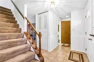 134 Peridot Dr, Verona, PA 15147 - Photo 5