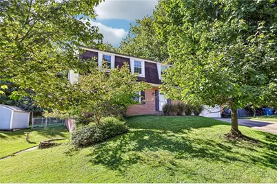 134 Peridot Dr, Verona, PA 15147 - Photo 3