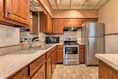 2405 Cronemeyer St, McKeesport, PA 15132 - Photo 3