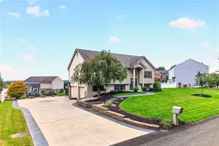 143 Janyce Dr, Hempfield Township, PA 15601 - Photo 3