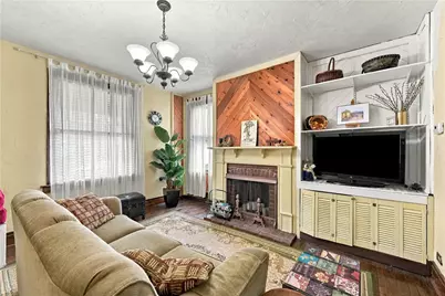 443 Locust St, Greensburg, PA 15601 - Photo 5