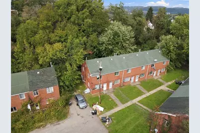 2501 Lincoln Ave, Clairton, PA 15025 - Photo 3