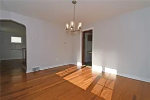4726 Rolling Hills Rd, Pittsburgh, PA 15236 - Photo 9