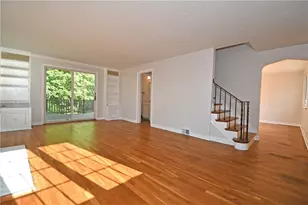 4726 Rolling Hills Rd, Pittsburgh, PA 15236 - Photo 7