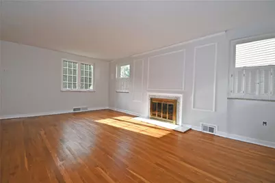 4726 Rolling Hills Rd, Pittsburgh, PA 15236 - Photo 5