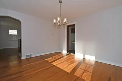 4726 Rolling Hills Rd, Pittsburgh, PA 15236 - Photo 9
