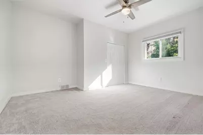 2410 Leticoe St, Pittsburgh, PA 15203 - Photo 21