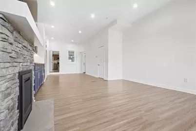 2410 Leticoe St, Pittsburgh, PA 15203 - Photo 5