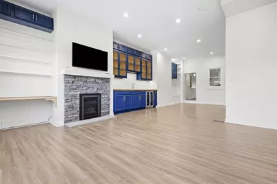 2410 Leticoe St, Pittsburgh, PA 15203 - Photo 3