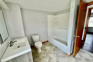 746 6th Ave, Coraopolis, PA 15108 - Photo 11