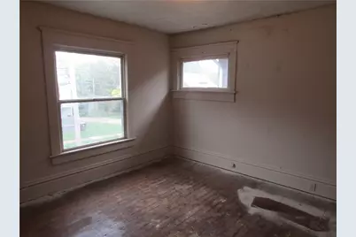 768 Prindle St, Sharon, PA 16146 - Photo 7