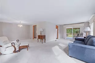 5745 Cassady Rd, Hermitage, PA 16148 - Photo 9