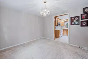 5745 Cassady Rd, Hermitage, PA 16148 - Photo 5