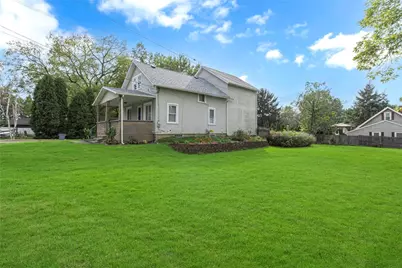 808 Harmony Fisher Ave, Ellwood City, PA 16117 - Photo 5