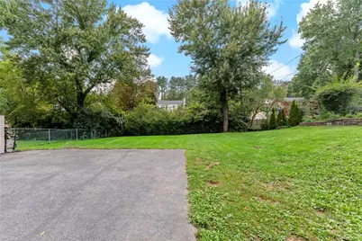1238 Lakemont Dr, Pittsburgh, PA 15243 - Photo 33