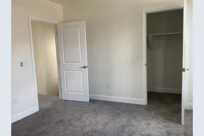 844 Gearing Ave, Pittsburgh, PA 15210 - Photo 17
