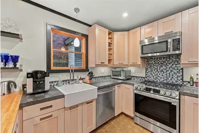 5828 Nicholson St, Pittsburgh, PA 15217 - Photo 17