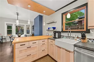 5828 Nicholson St, Pittsburgh, PA 15217 - Photo 19