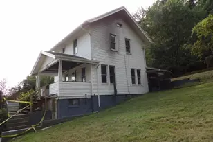 157 Martin Farm Rd, Dunbar Township, PA 15431 - Photo 3