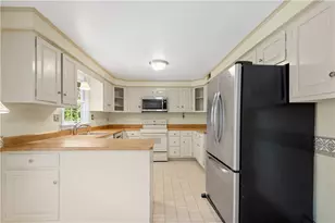 1693 Hathaway, Pittsburgh, PA 15241 - Photo 11