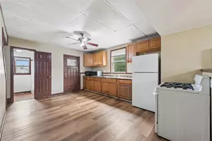 1008 Fallowfield Ave, Charleroi Boro, PA 15022 - Photo 9