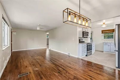 4331 Overhill St, Bethel Park, PA 15102 - Photo 7