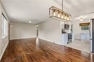 4331 Overhill St, Bethel Park, PA 15102 - Photo 7