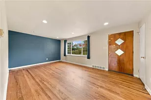 146 W Patty Ln, Monroeville, PA 15146 - Photo 3