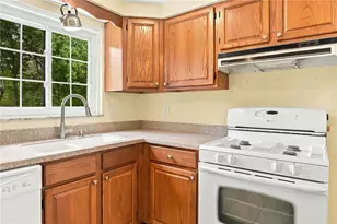 146 W Patty Ln, Monroeville, PA 15146 - Photo 9