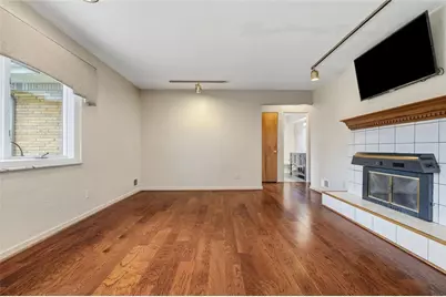 4770 Sherwood Dr, Pittsburgh, PA 15236 - Photo 9