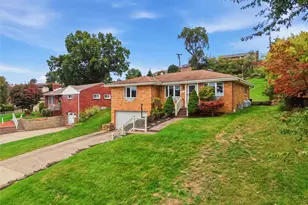 4770 Sherwood Dr, Pittsburgh, PA 15236 - Photo 5